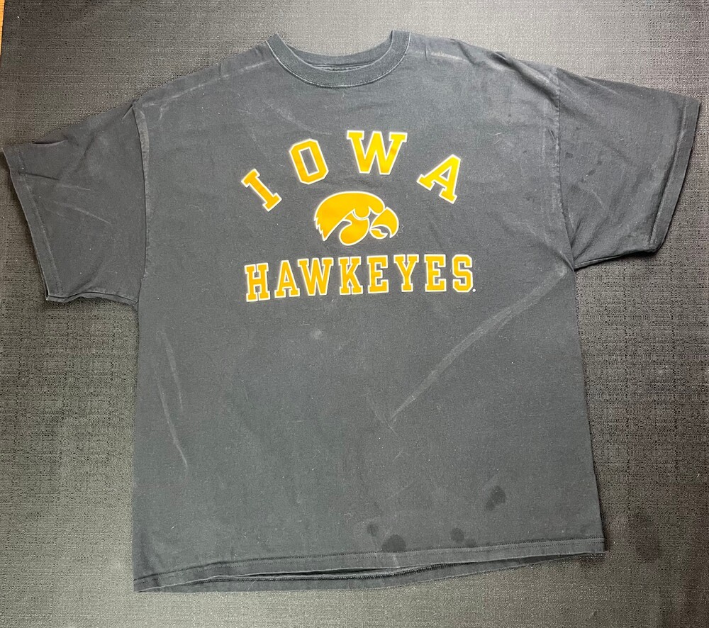 Delta Magnum Weight Iowa Hawkeyes 2XL Black T-Shirt Vintage